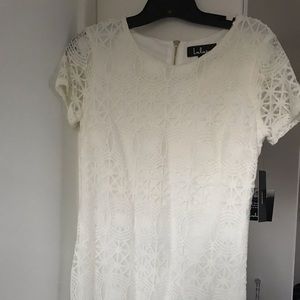 Lulus White Lace dress (NEVER WORN TAGS ATTACHED)